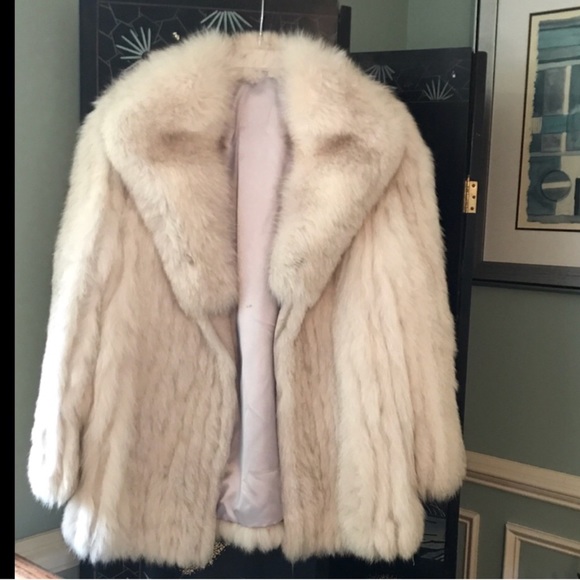 Jackets & Blazers - VINTAGE FOX FUR JACKET